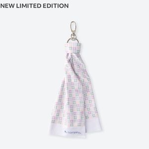 Norwex Optic Scarf Signature Floral Frost NWT